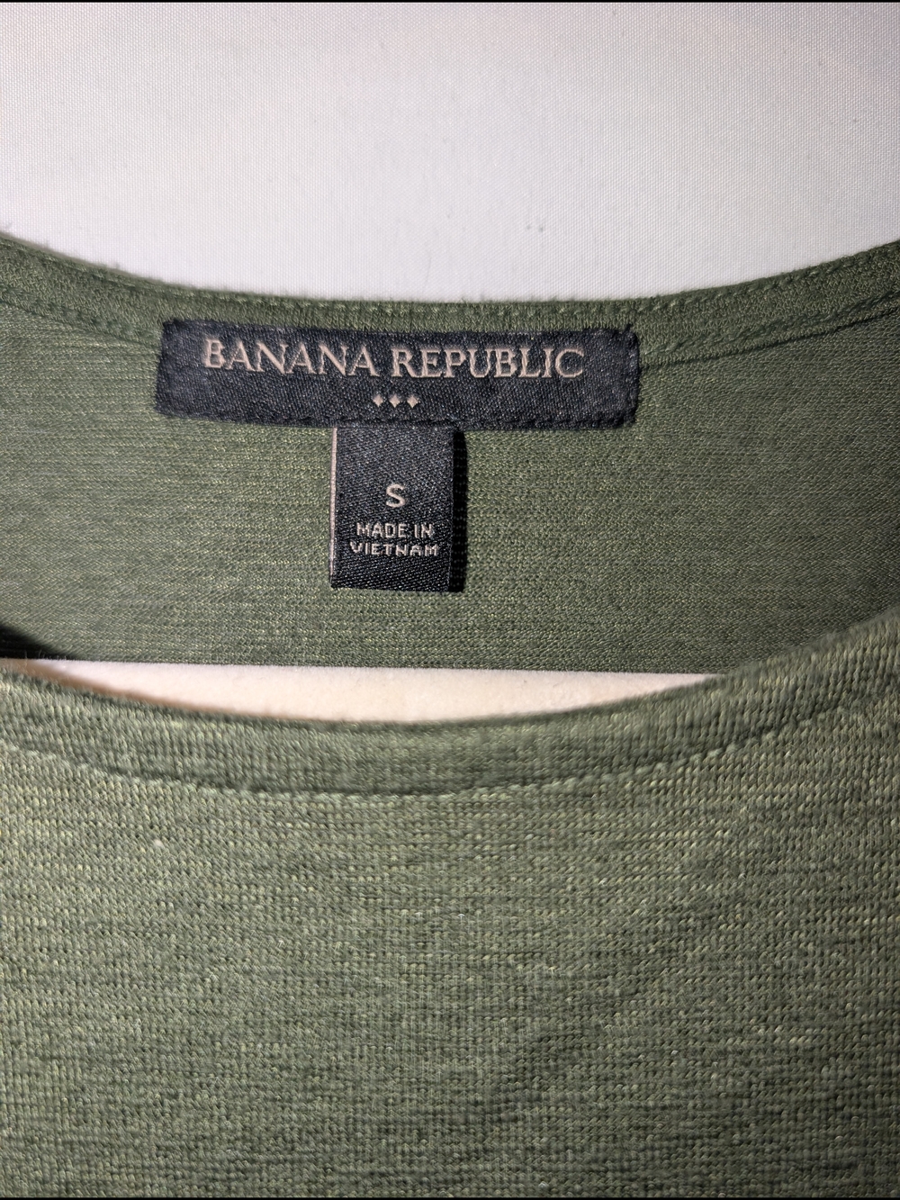 Banana Republic Womens Olive Green Shoulder Pad Muscle Tank Top Size Small - Picture 2 of 4
